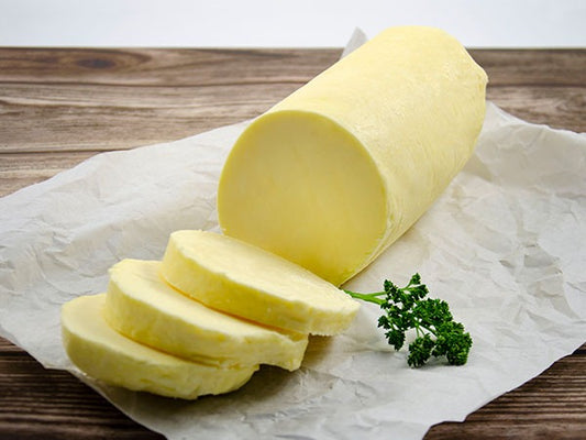Heerlijke Boerenboter van Mijn winkel, ambachtelijk bereid en vers, met romige textuur. Perfect voor op brood of als ingredient in gerechten.