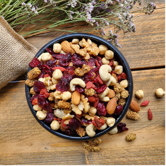 Heerlijke Cranberrymix van Mijn winkel, een kleurrijke mix van noten en gedroogde cranberries perfect voor een gezonde snack.